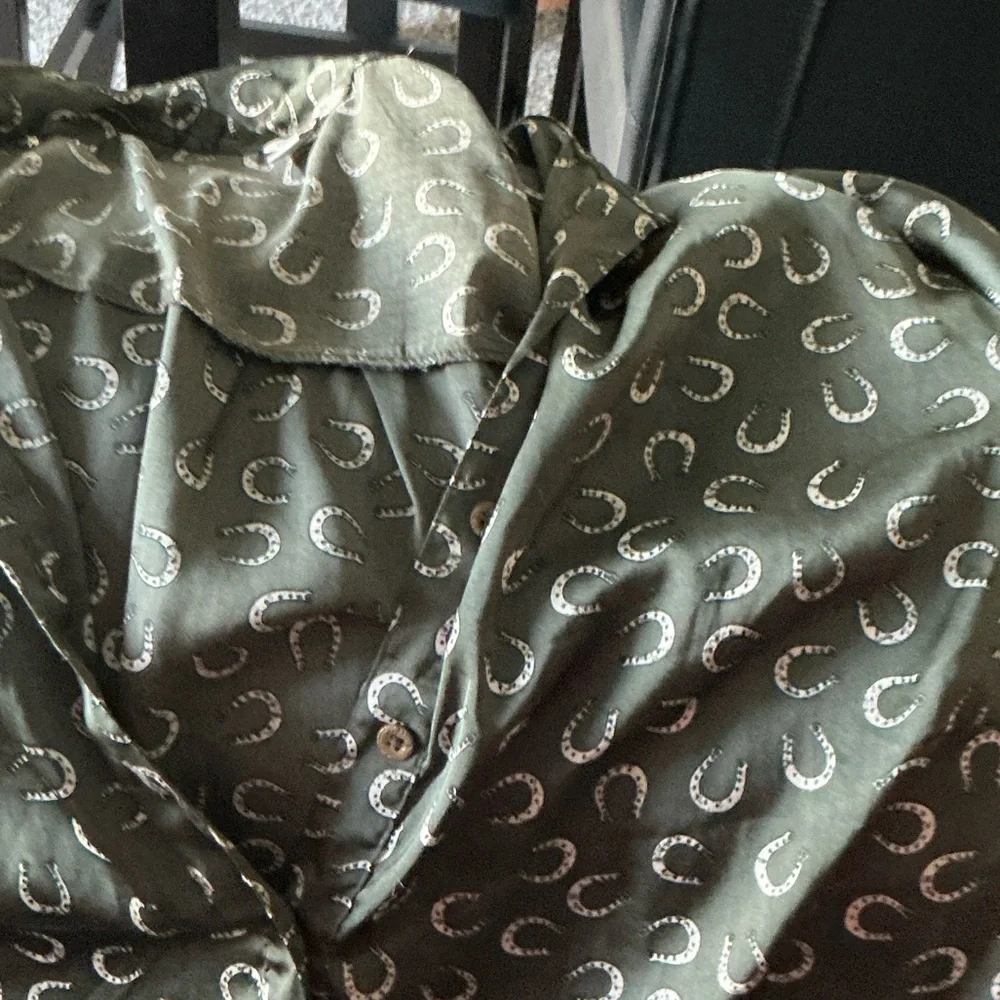 Cato Olive Green Horseshoe Print Blouse - Picture 5 of 7